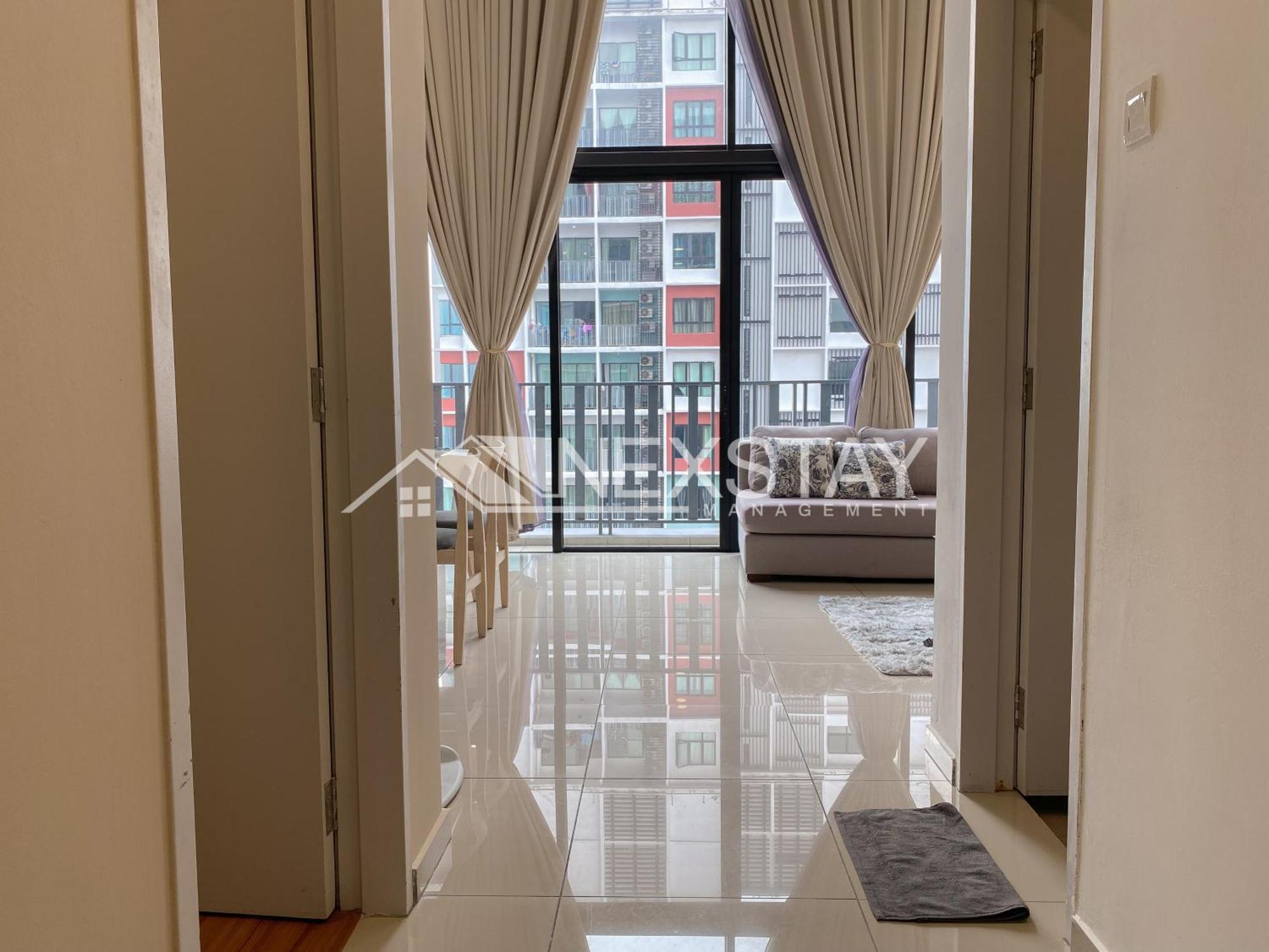 Cozy I-city Duplex Getaway By Nexstay