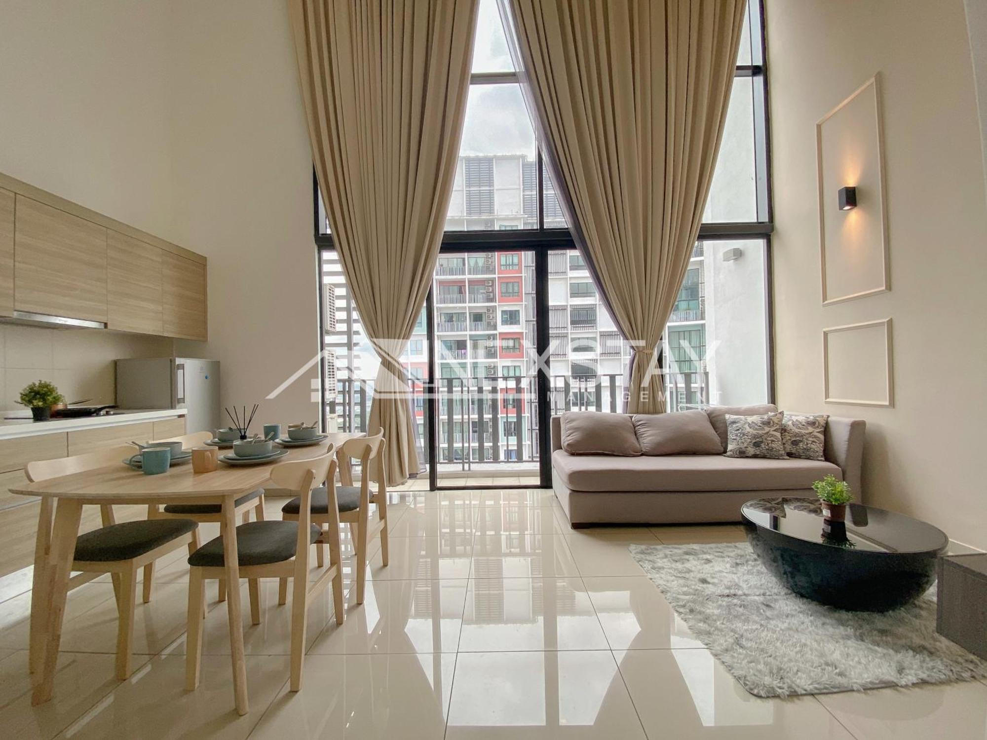 Cozy I-city Duplex Getaway By Nexstay Apartment
